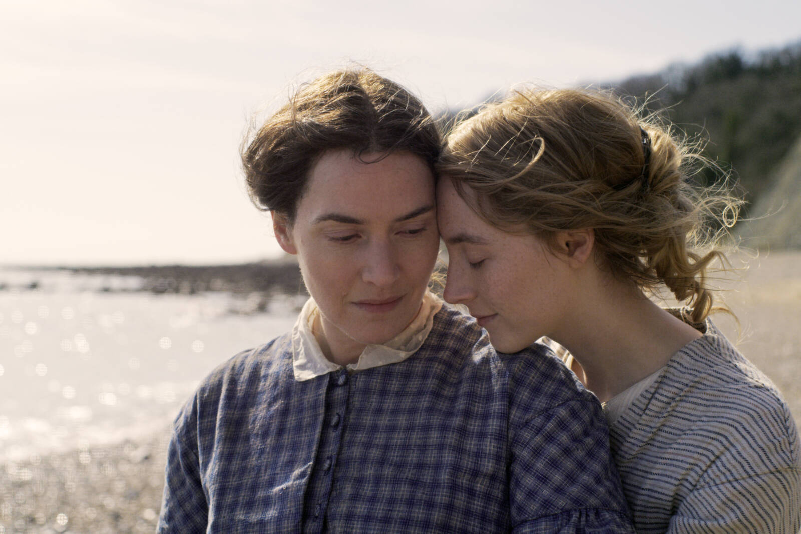 Mit „Ammonite“ sind Kate Winslet und Saoirse Ronan auf Oscar-Kurs. © TOBIS Film GmbH